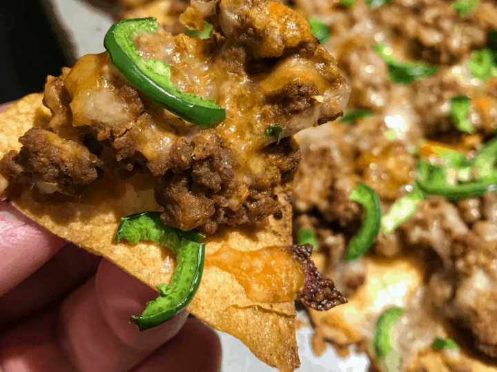 You're going to fall in love with this quick and easy high protein, low calorie sloppy joe nachos recipe. Each serving has 21 grams of protein and only 17 grams of carbs and 175 calories. You can eat an entire pan for less than 700 calories!