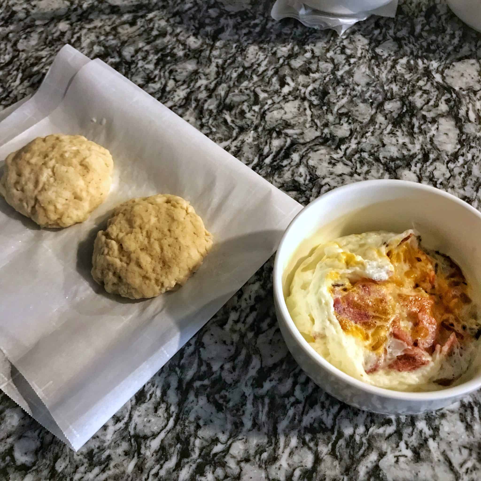 how to cook biscuits in the microwave