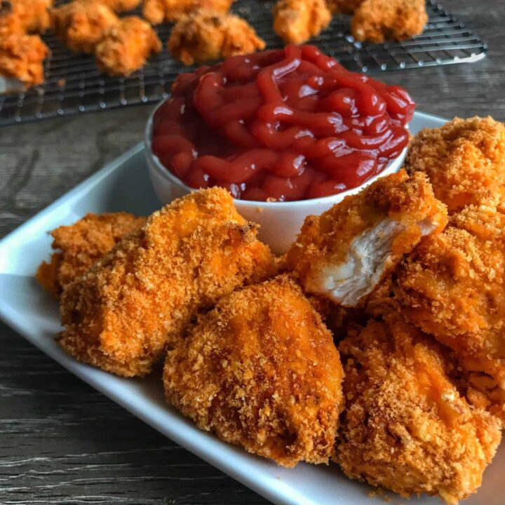 Low carb chicken nuggets crusted in real Cheetos and a spicy, cheesy spice blend. Each nugget has 6 grams of protein and only 3 grams of carbs.