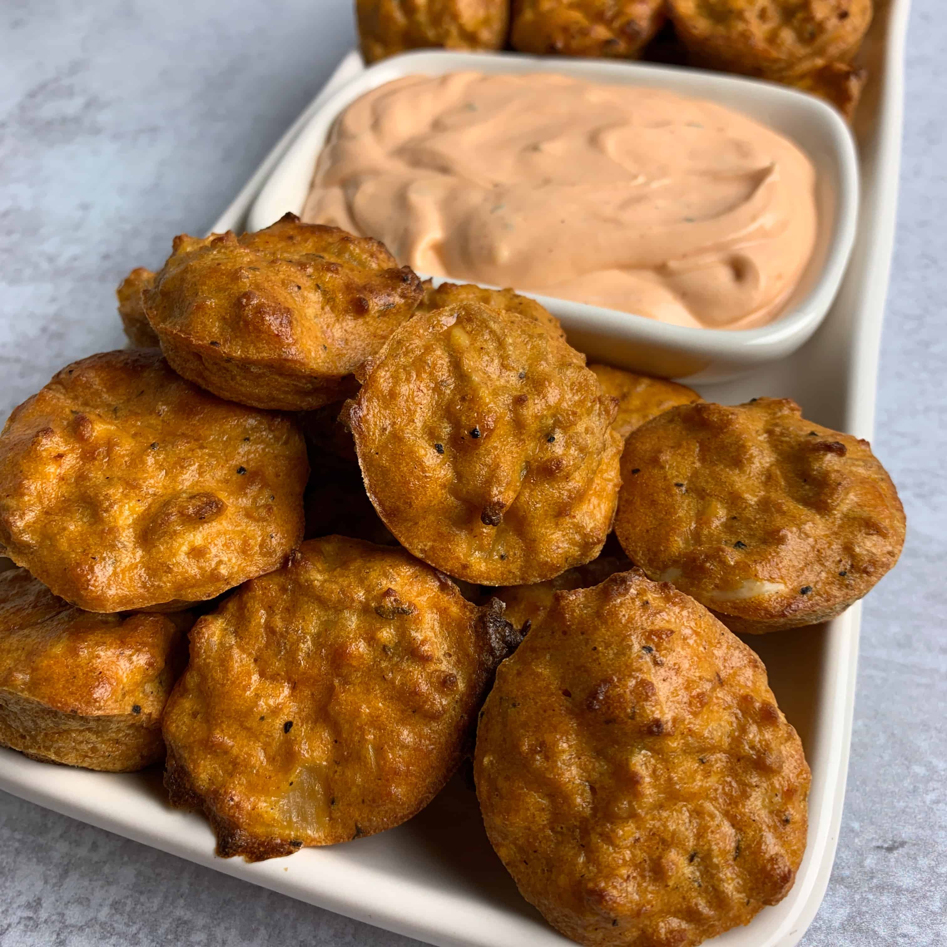 45Calorie Buffalo Chicken Bites with Buffalo Ranch Greek Yogurt Dip