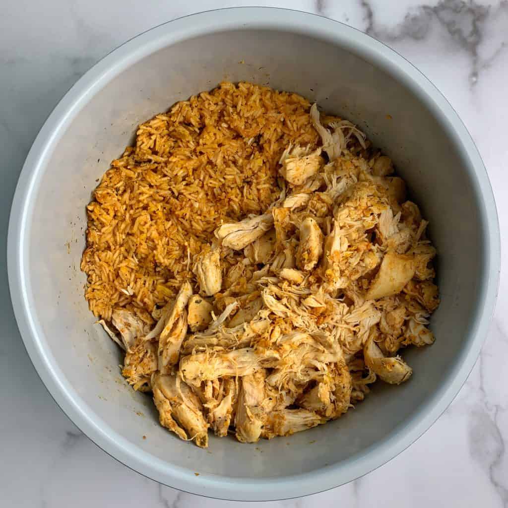 slow cooker chicken and rice before serving