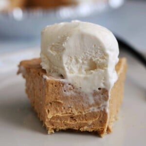 high protein no bake pumpkin pie cheesecake