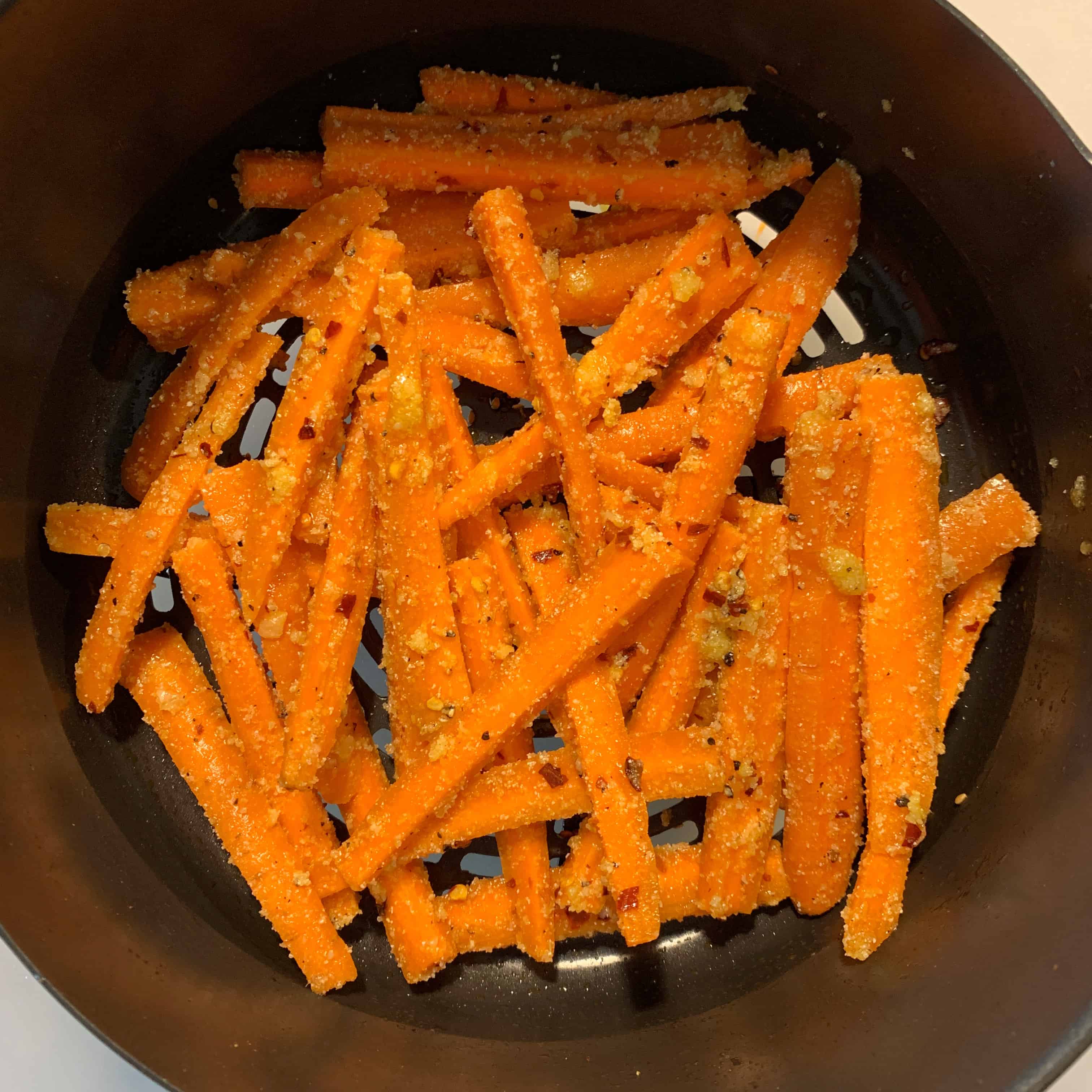 Garlic Parmesan Air Fryer Carrot Fries with Creamy Sriracha Dip