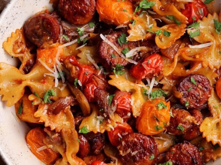 https://masonfit.com/wp-content/uploads/2021/02/chicken-sausage-pasta-for-two-recipe-720x540.jpg