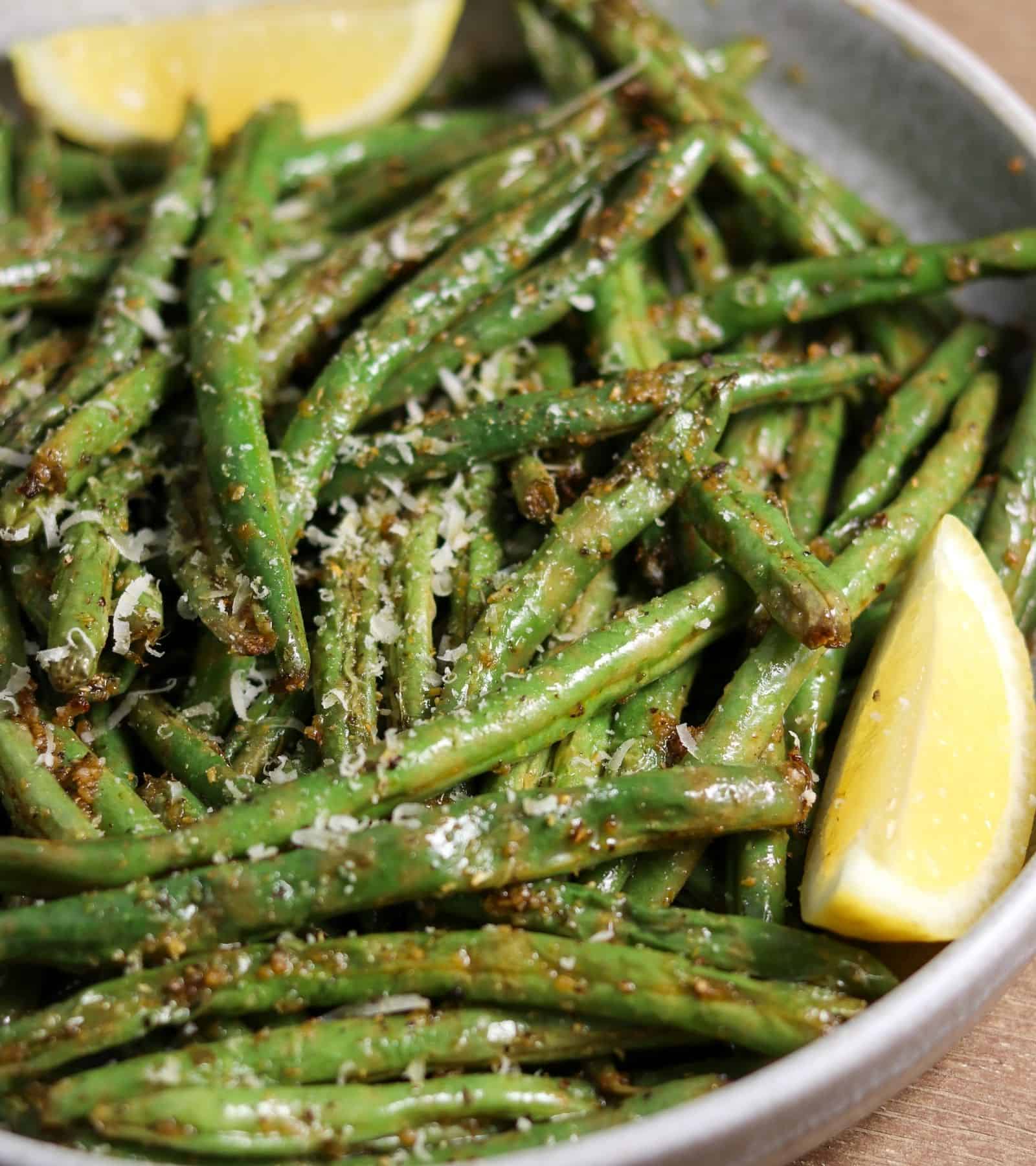 The Best Air Fryer Green Beans - Kinda Healthy Recipes