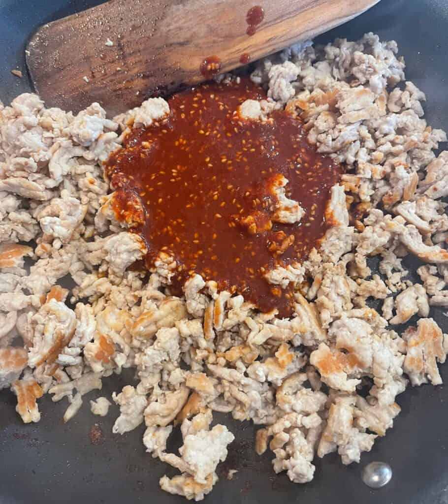 cooked ground turkey with sauce