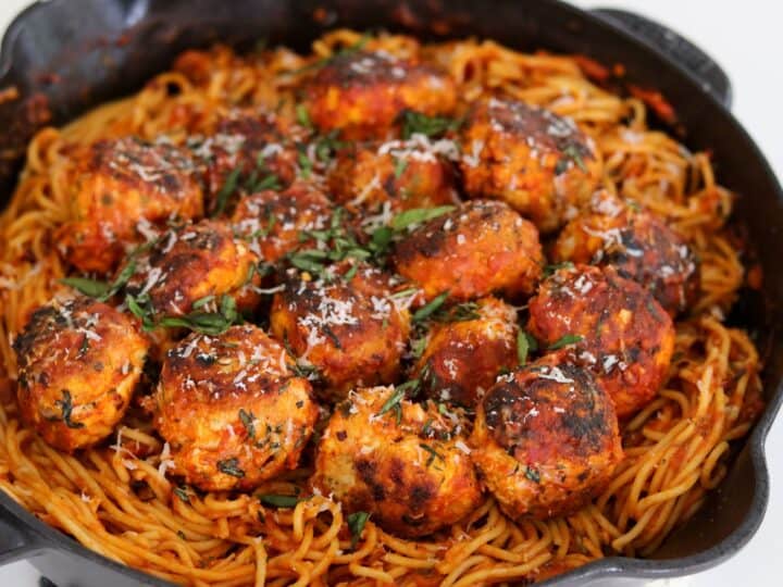 Staub skillet with spaghetti and chicken meatballs