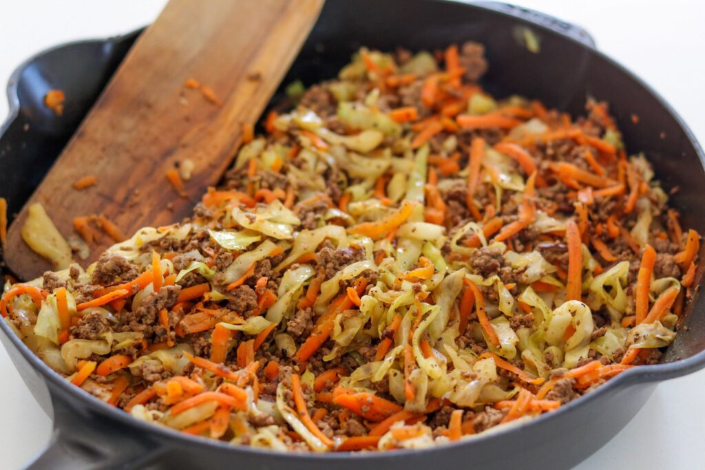 staub skillet with ground beef and cabbage