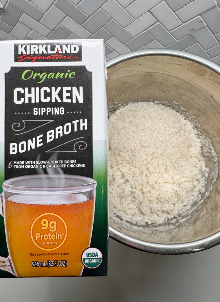 rinsed jasmine rice in an instant pot before adding chicken bone broth