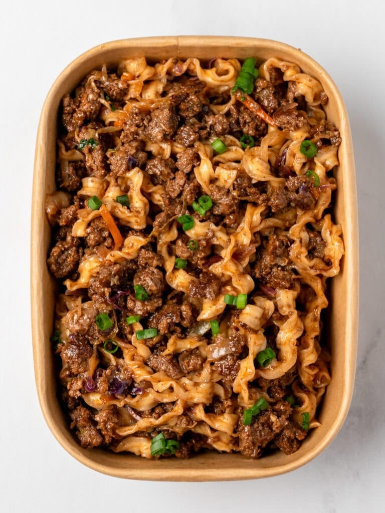 meal prep container with beef noodles